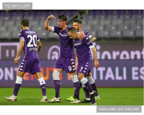 佛罗伦萨vs都灵下半场对攻，定位球防守成扳平关键