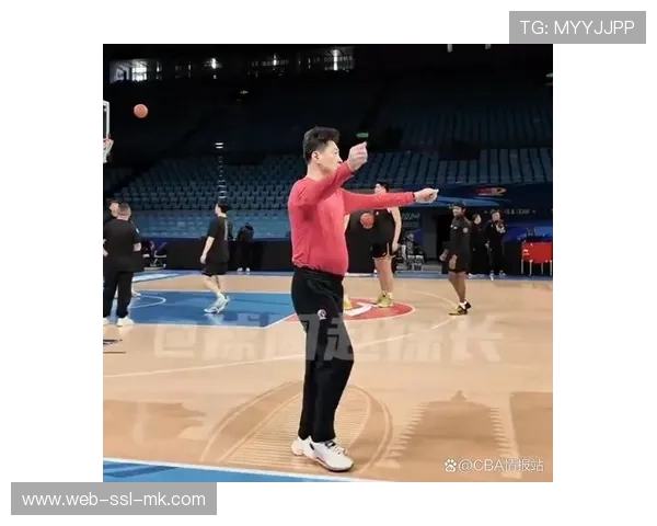 中外训练差异明显,高节奏高压迫训练方式助力球员提升 中外训练差异明显,高节奏高压迫训练方式助力球员提升